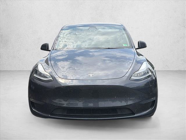 Used 2024 Tesla Model Y Long Range AWD/4WD image 2