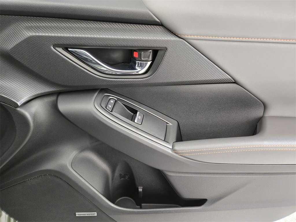 Certified 2025 Subaru Crosstrek 2.5i Limited w/ Crosstrek Mirror Package image 22