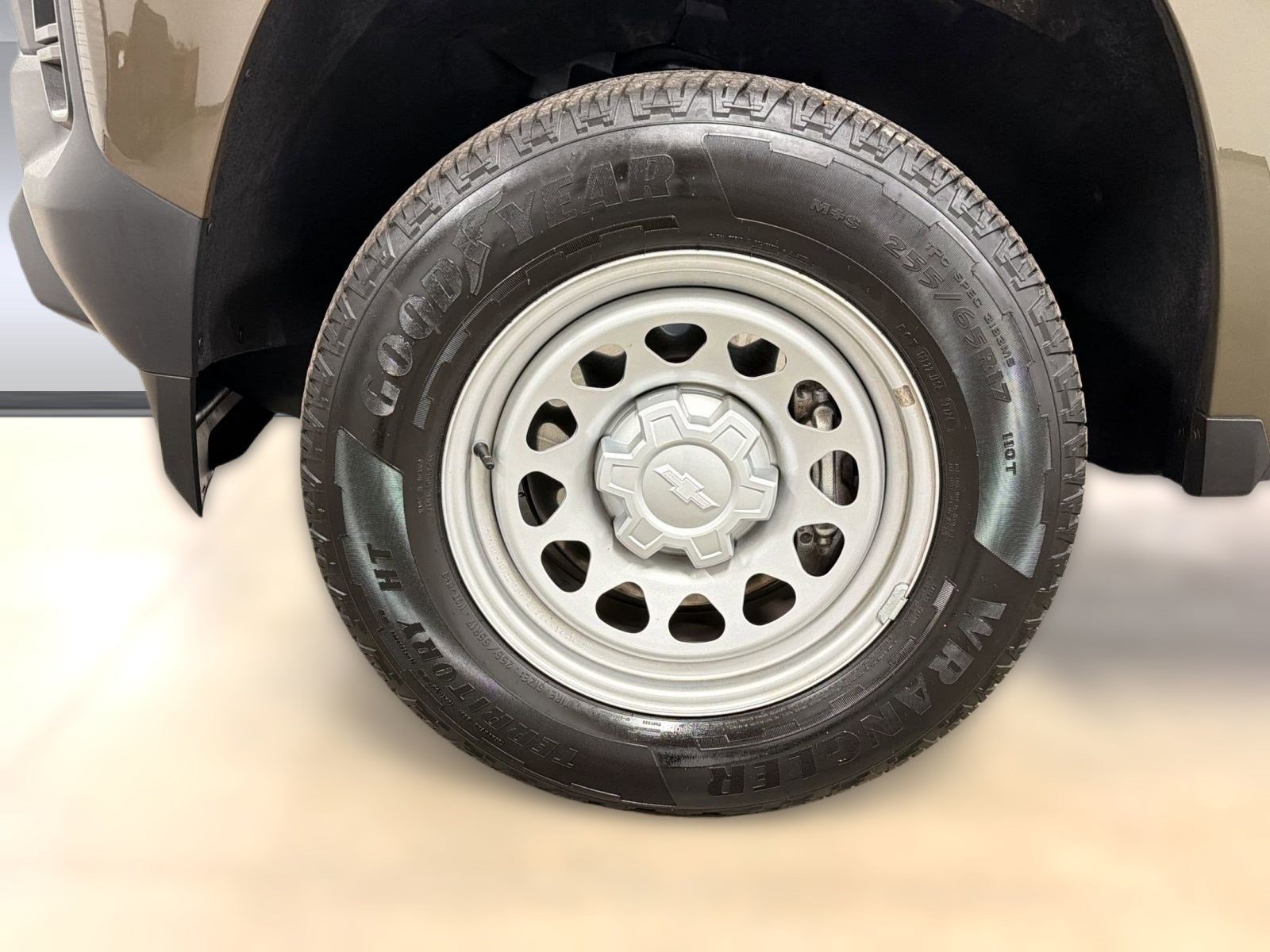 Certified 2024 Chevrolet Colorado W/T image 11