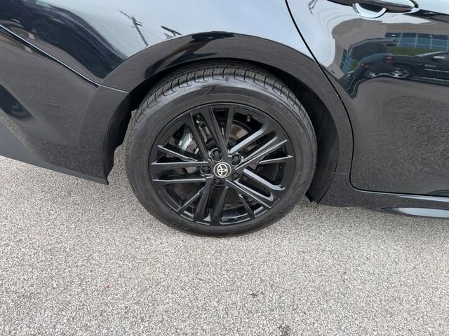 Used 2025 Toyota Camry SE FWD image 40