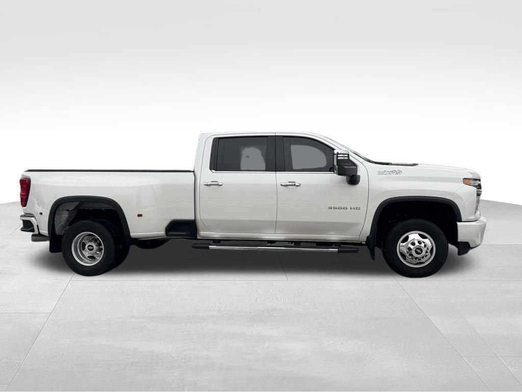 Used 2023 Chevrolet Silverado 3500 High Country image 3