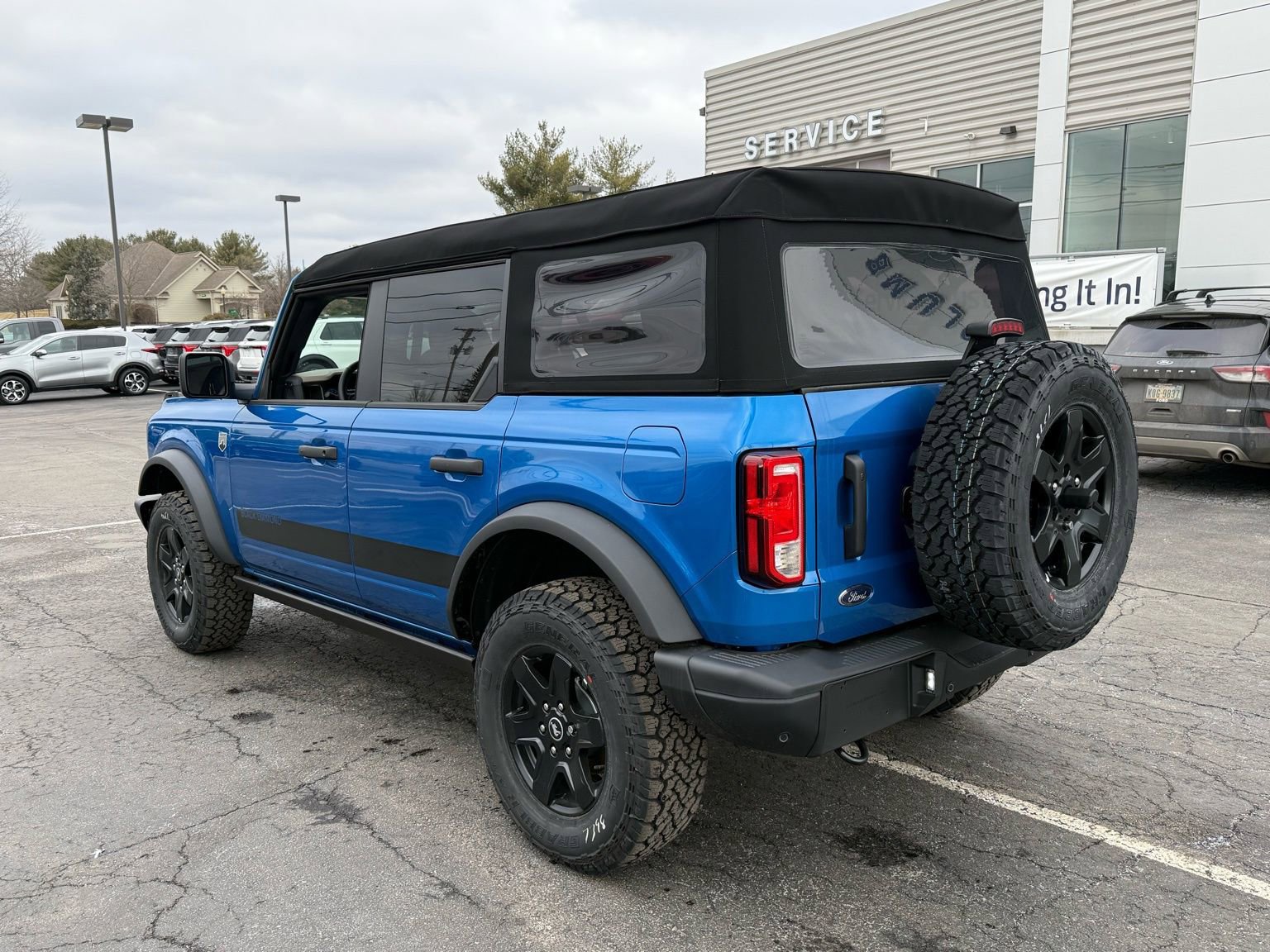 New 2025 Ford Bronco Big Bend w/ Black Diamond Package AWD/4WD image 4