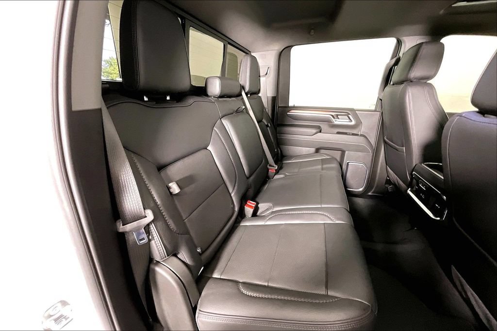 Used 2025 GMC Sierra 2500 Denali w/ Denali Reserve Package AWD/4WD image 35