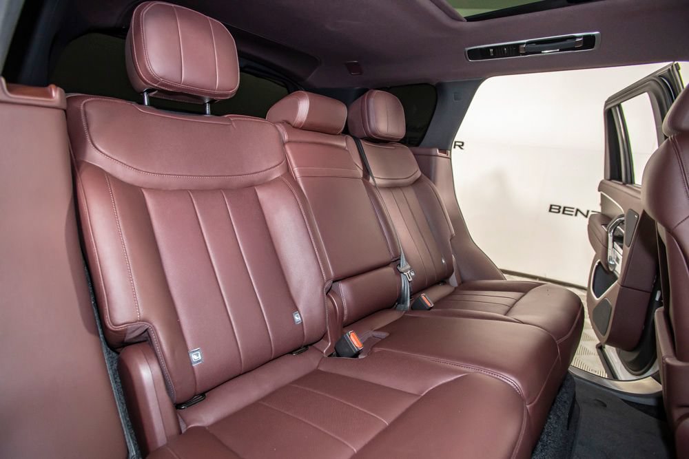 Used 2024 Land Rover Range Rover SE AWD/4WD image 15
