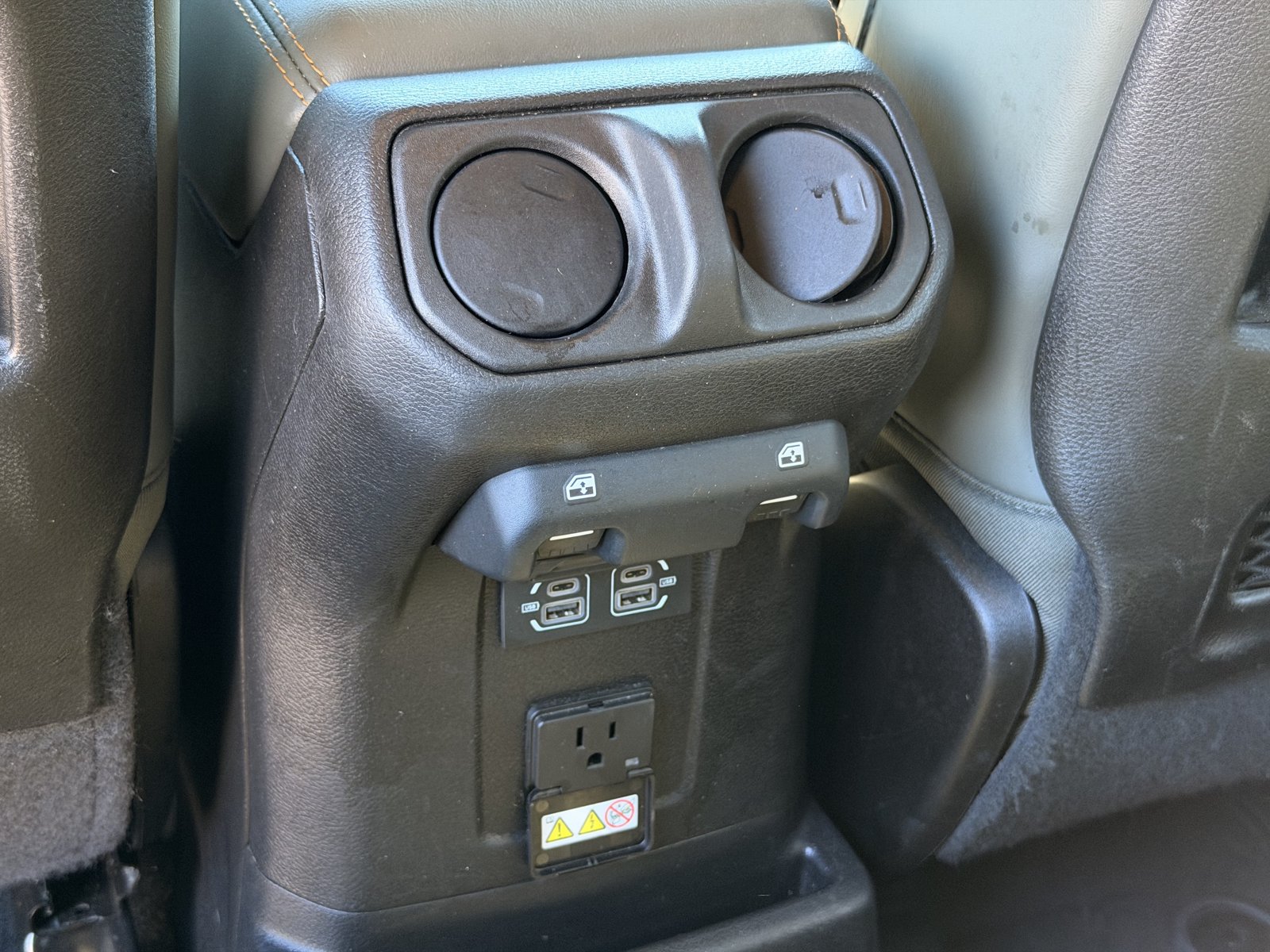 Used 2024 Jeep Wrangler High Altitude AWD/4WD image 33