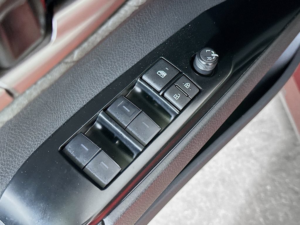 Used 2025 Toyota Camry XLE FWD image 20