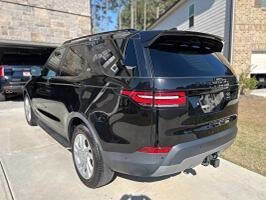 Used 2019 Land Rover Discovery HSE image 3