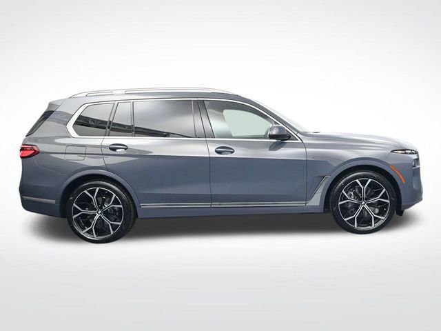 New 2026 BMW X7 xDrive40i image 3