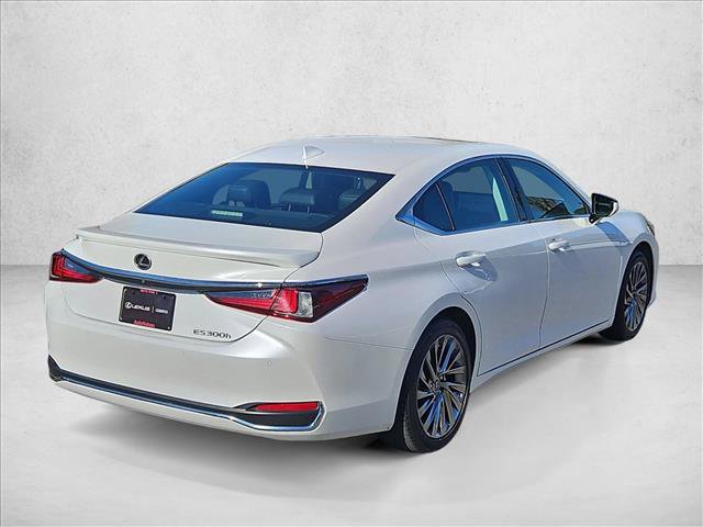 Used 2024 Lexus ES 300h w/ Accessory Package (Z2) FWD image 5