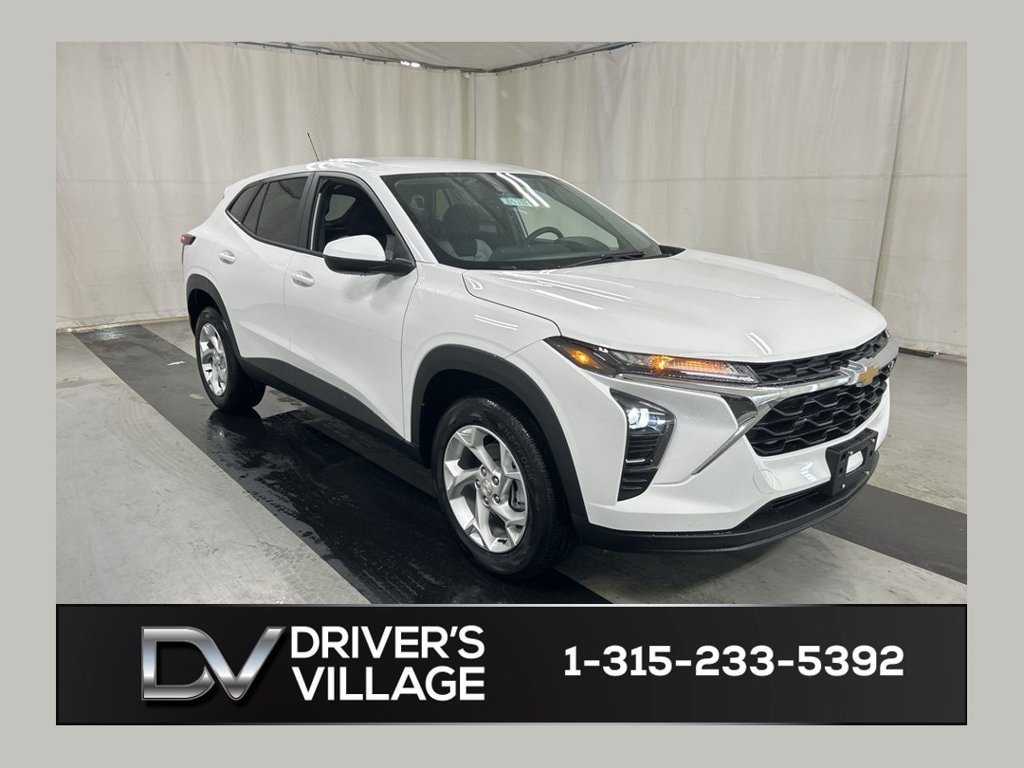 New 2026 Chevrolet Trax LS w/ LS Convenience Package FWD image 1