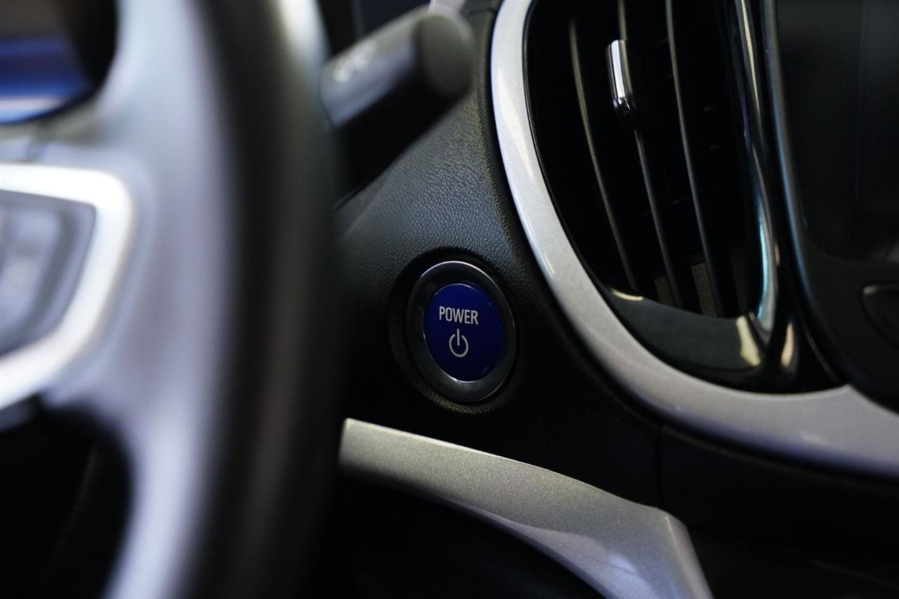 Used 2017 Chevrolet Volt LT w/ Comfort Package image 18