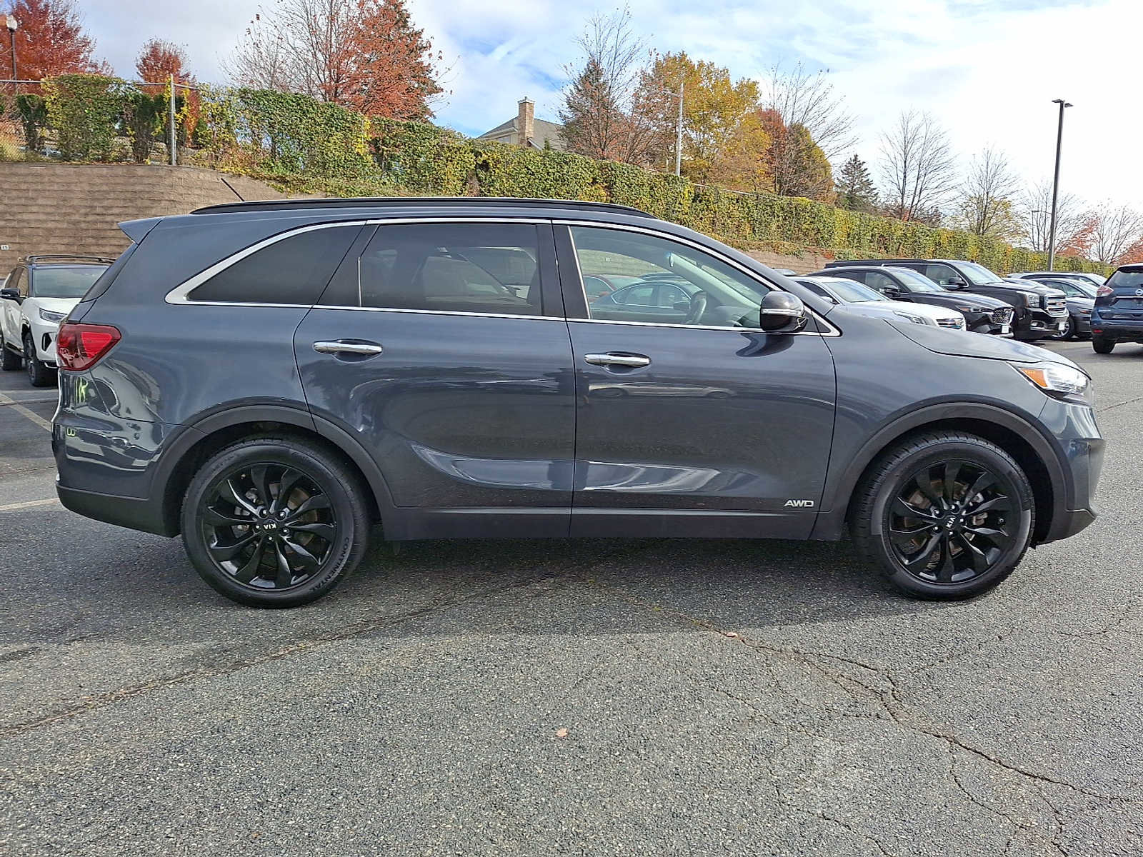Used 2019 Kia Sorento S image 4