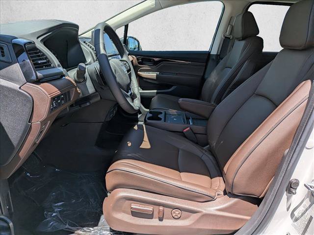 New 2026 Honda Odyssey Touring image 4