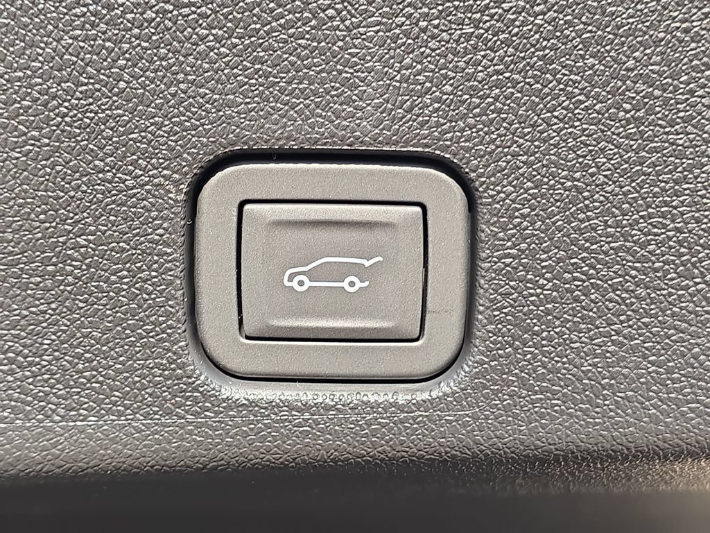 New 2026 GMC Acadia Elevation w/ Super Cruise Package FWD image 14