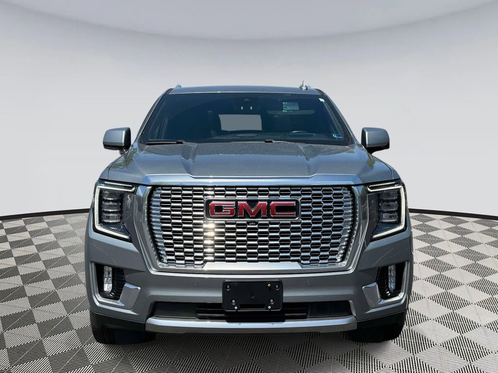 Used 2023 GMC Yukon Denali w/ Denali Reserve Package AWD/4WD image 6