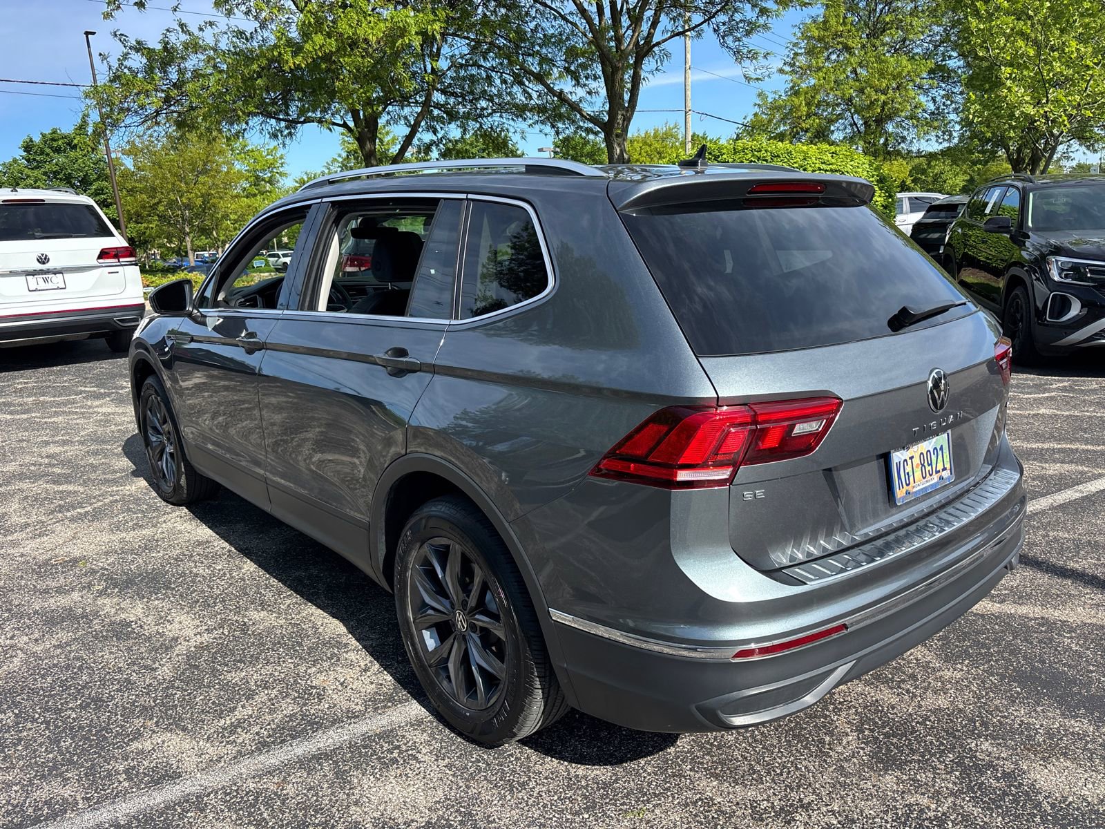 Certified 2024 Volkswagen Tiguan SE AWD/4WD image 7