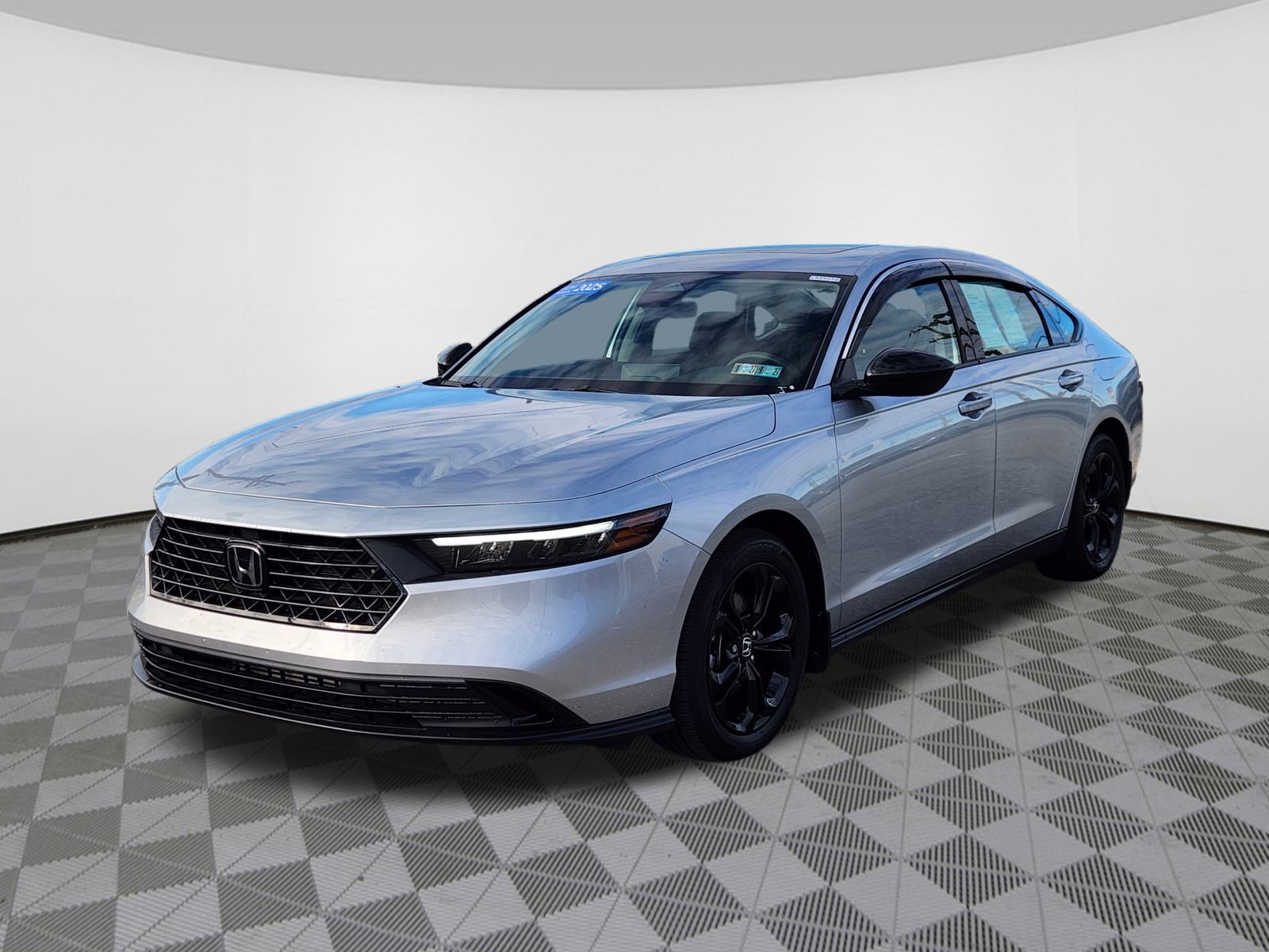 Certified 2025 Honda Accord SE image 2