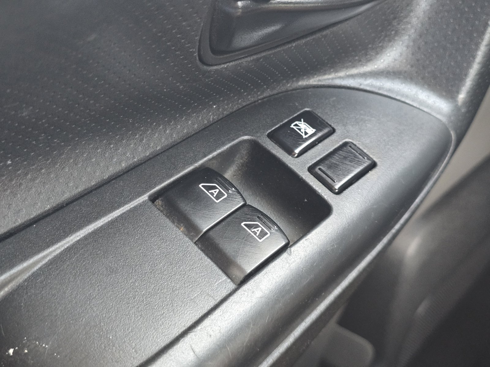 Used 2017 Nissan NV200 S w/ Cruise Control Package FWD image 25