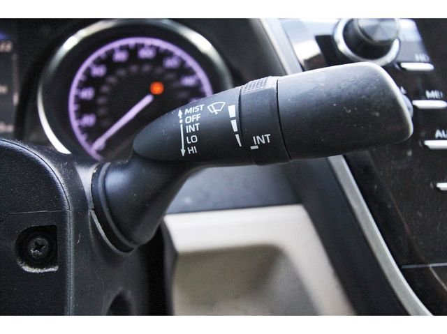 Used 2020 Toyota Camry LE image 17