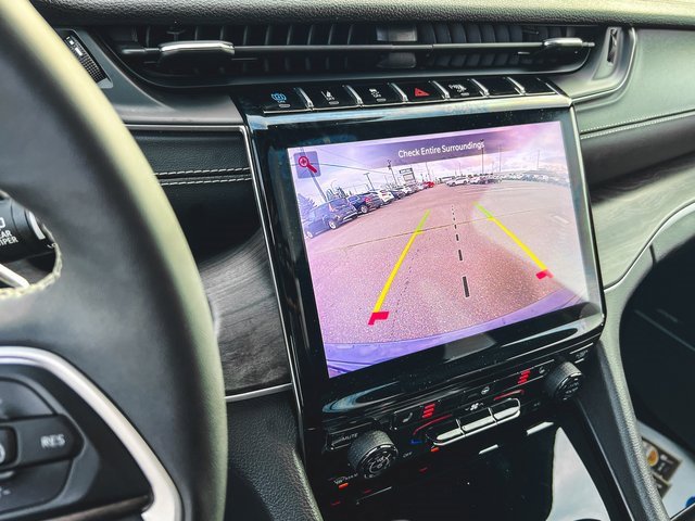 Used 2024 Jeep Grand Cherokee Limited 4xe image 19