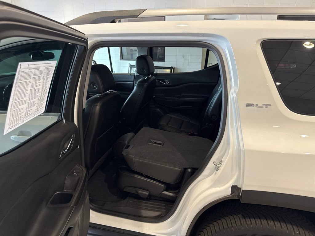 Used 2021 GMC Acadia SLT AWD/4WD image 22