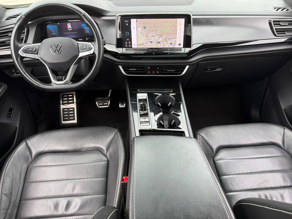 Certified 2024 Volkswagen Atlas Cross Sport SEL R-Line AWD/4WD image 21