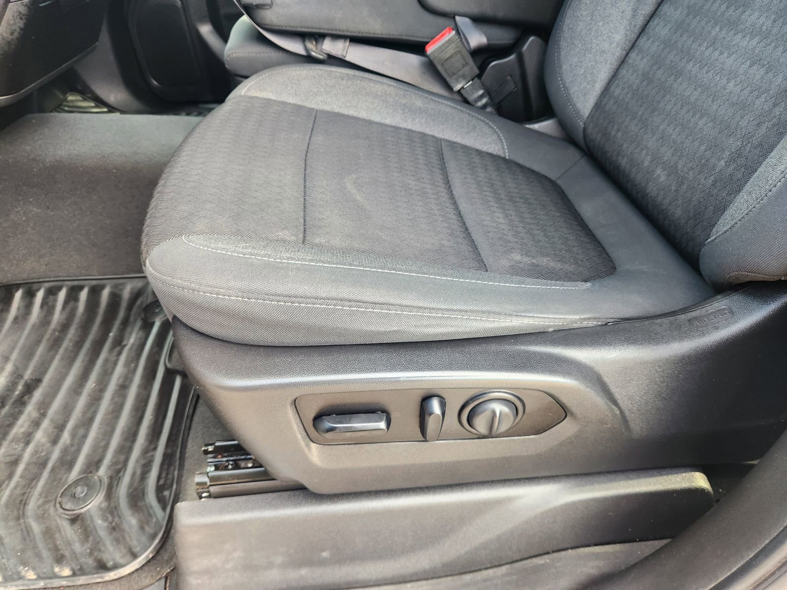 Used 2021 Chevrolet Silverado 1500 LT w/ Max Trailering Package image 24