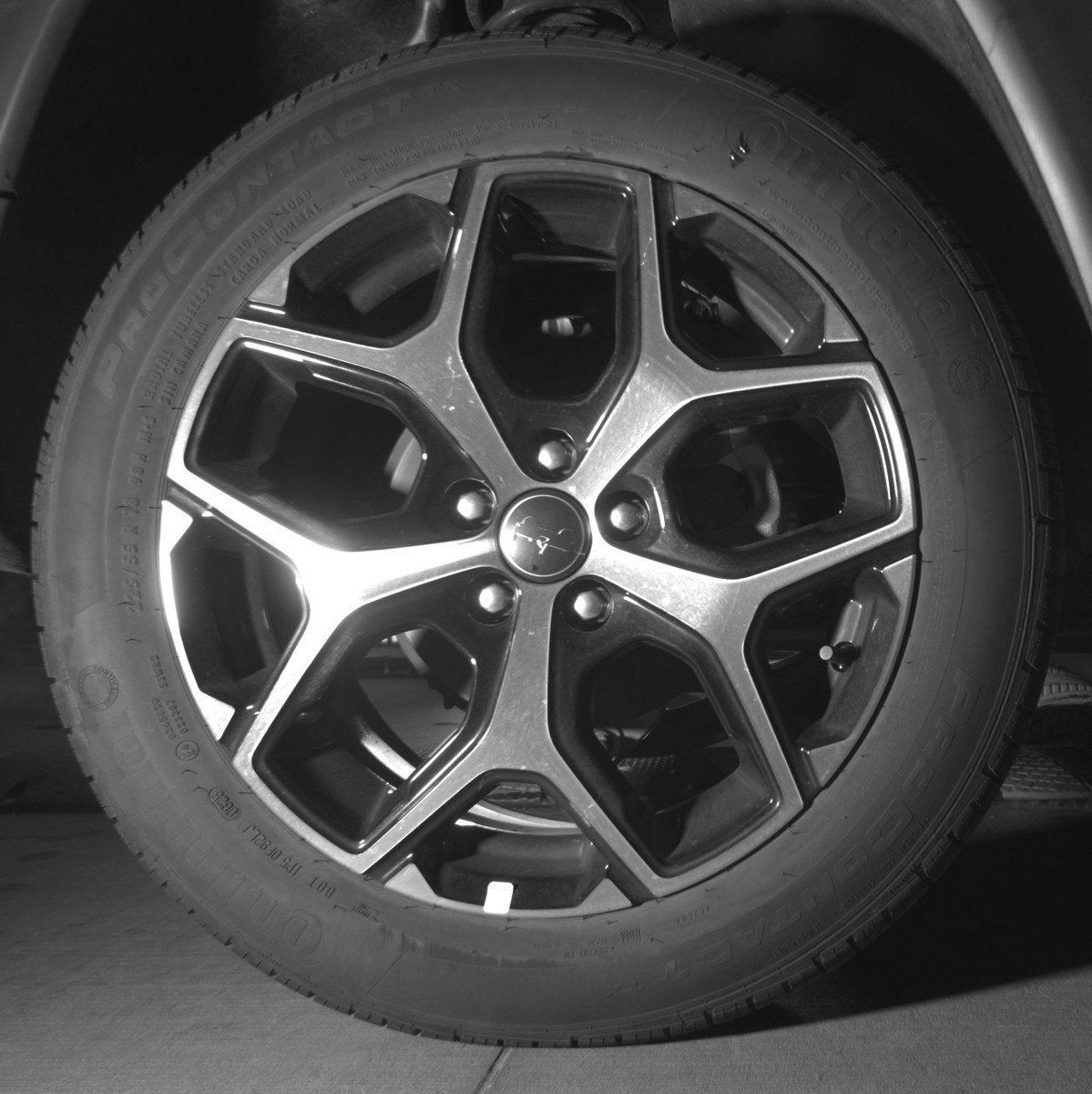 Used 2025 Jeep Compass Limited image 15