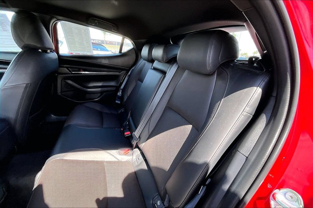 Certified 2024 MAZDA MAZDA3 Hatchback w/Premium Plus Pkg AWD/4WD image 15