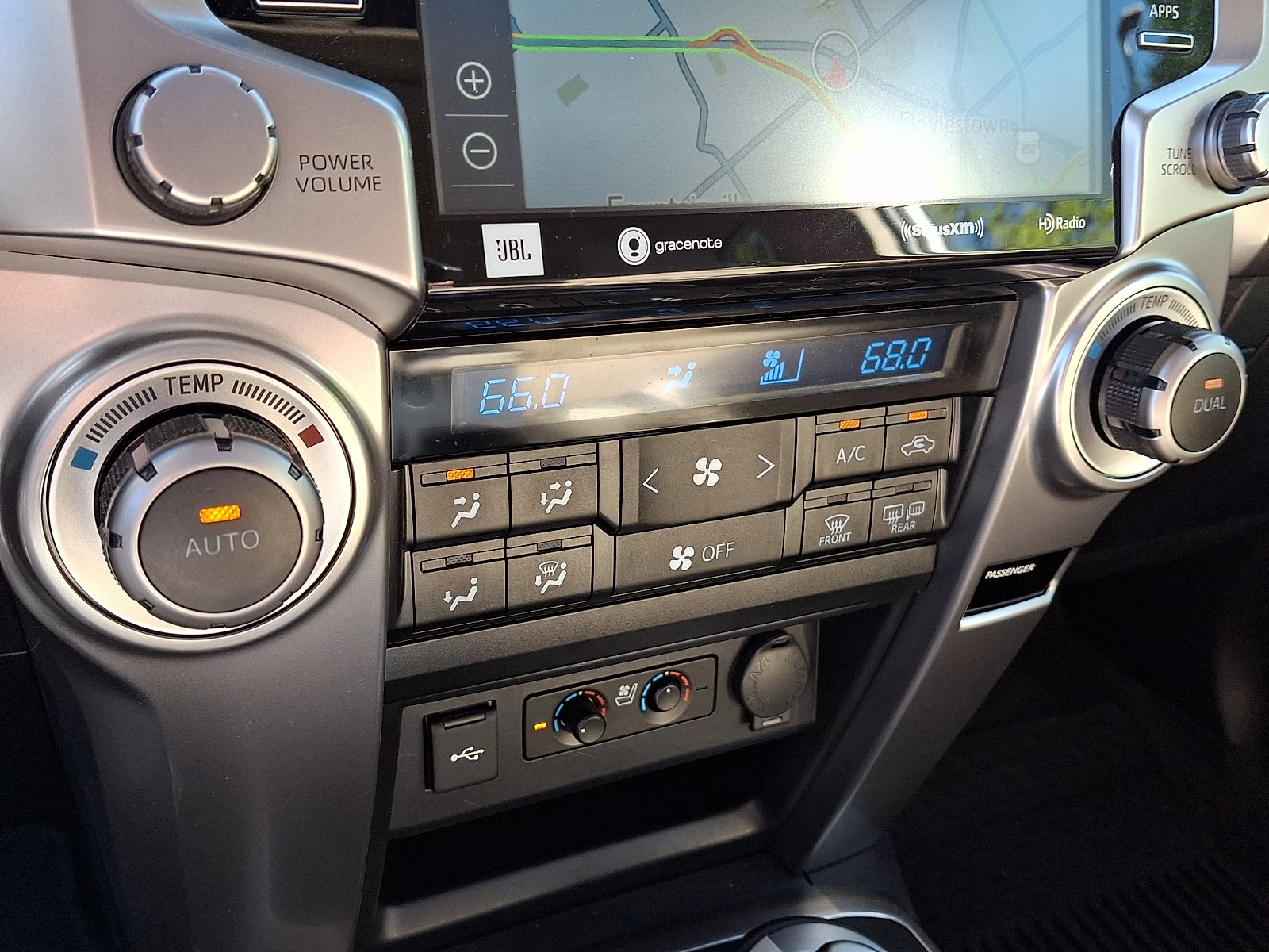 Used 2021 Toyota 4Runner Limited AWD/4WD image 16