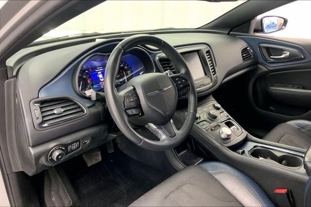 Used 2015 Chrysler 200 S w/ Navigation & Sound Group I image 16