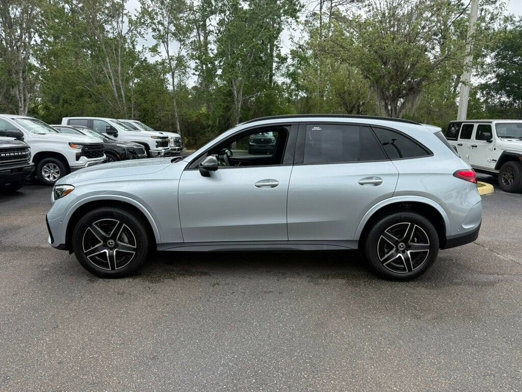 Used 2026 Mercedes-Benz GLC 300 image 2