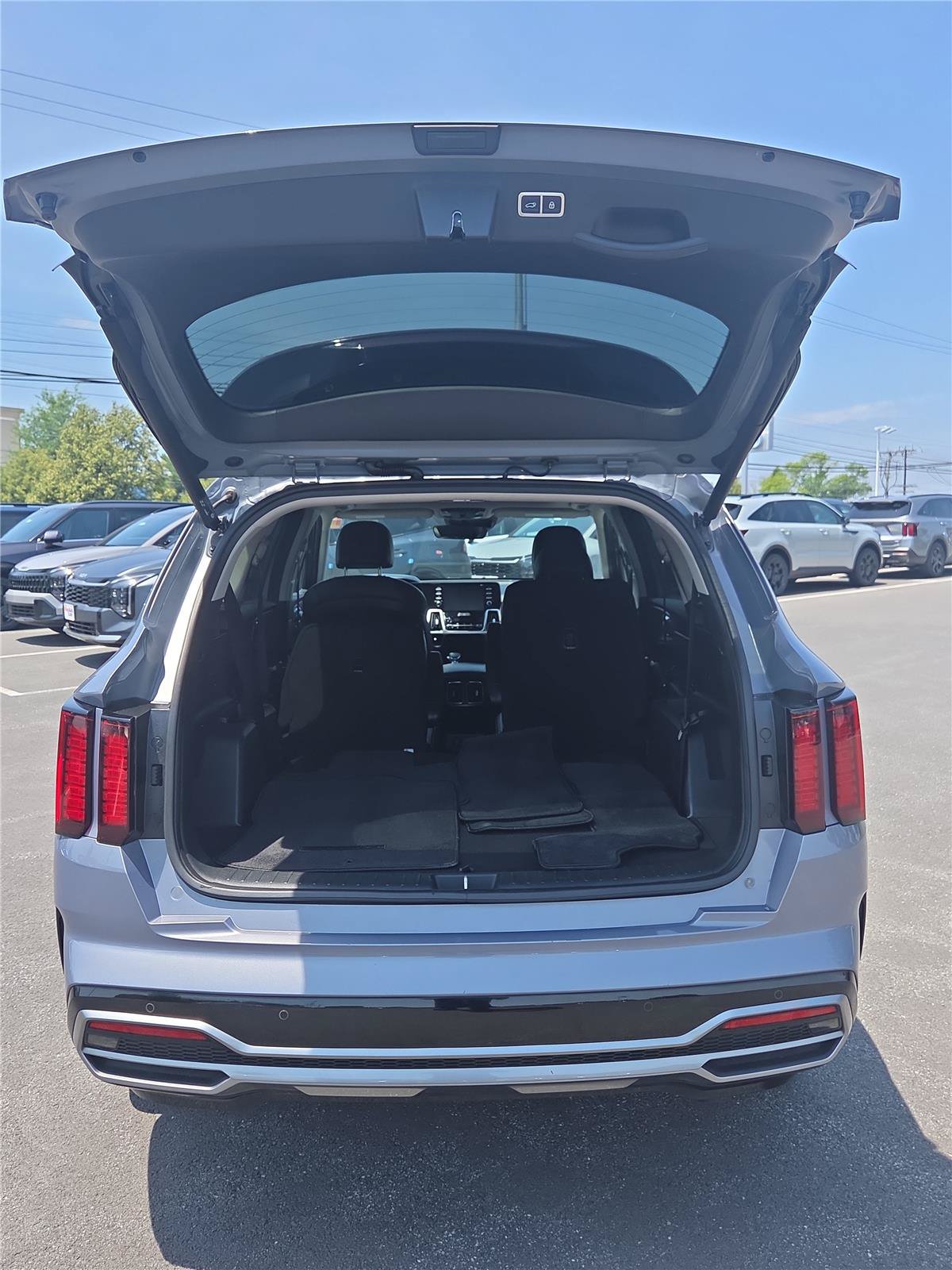 Certified 2021 Kia Sorento EX w/ Panoramic Sunroof Package AWD/4WD image 13
