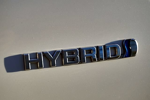 Used 2016 Toyota Prius Four FWD image 11