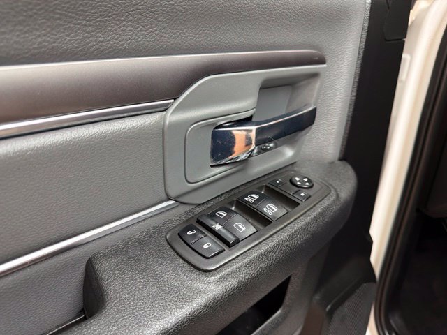 Used 2022 RAM 1500 Classic SLT AWD/4WD image 22