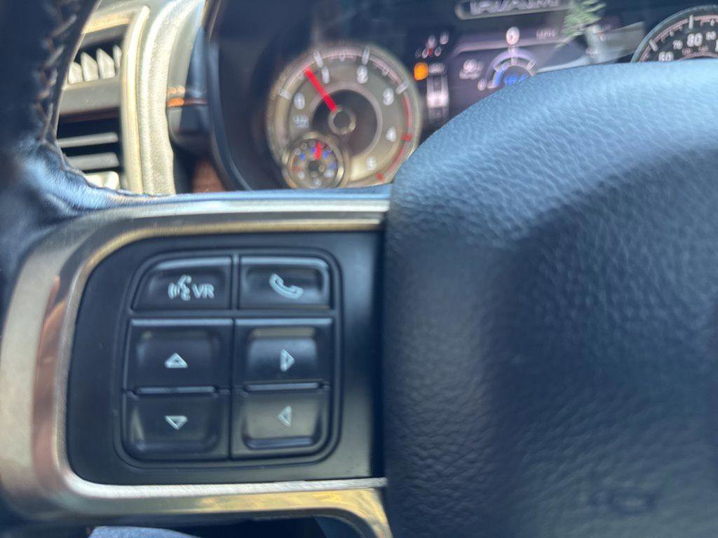 Used 2022 RAM 3500 Limited AWD/4WD image 21