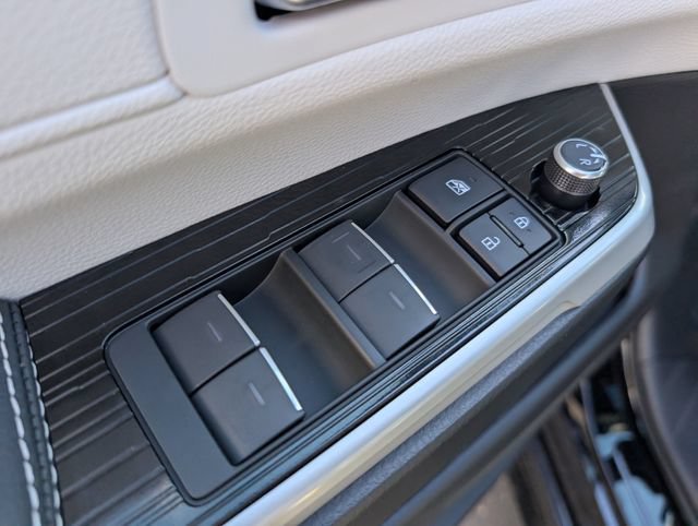 New 2026 Toyota Sienna XSE FWD image 14