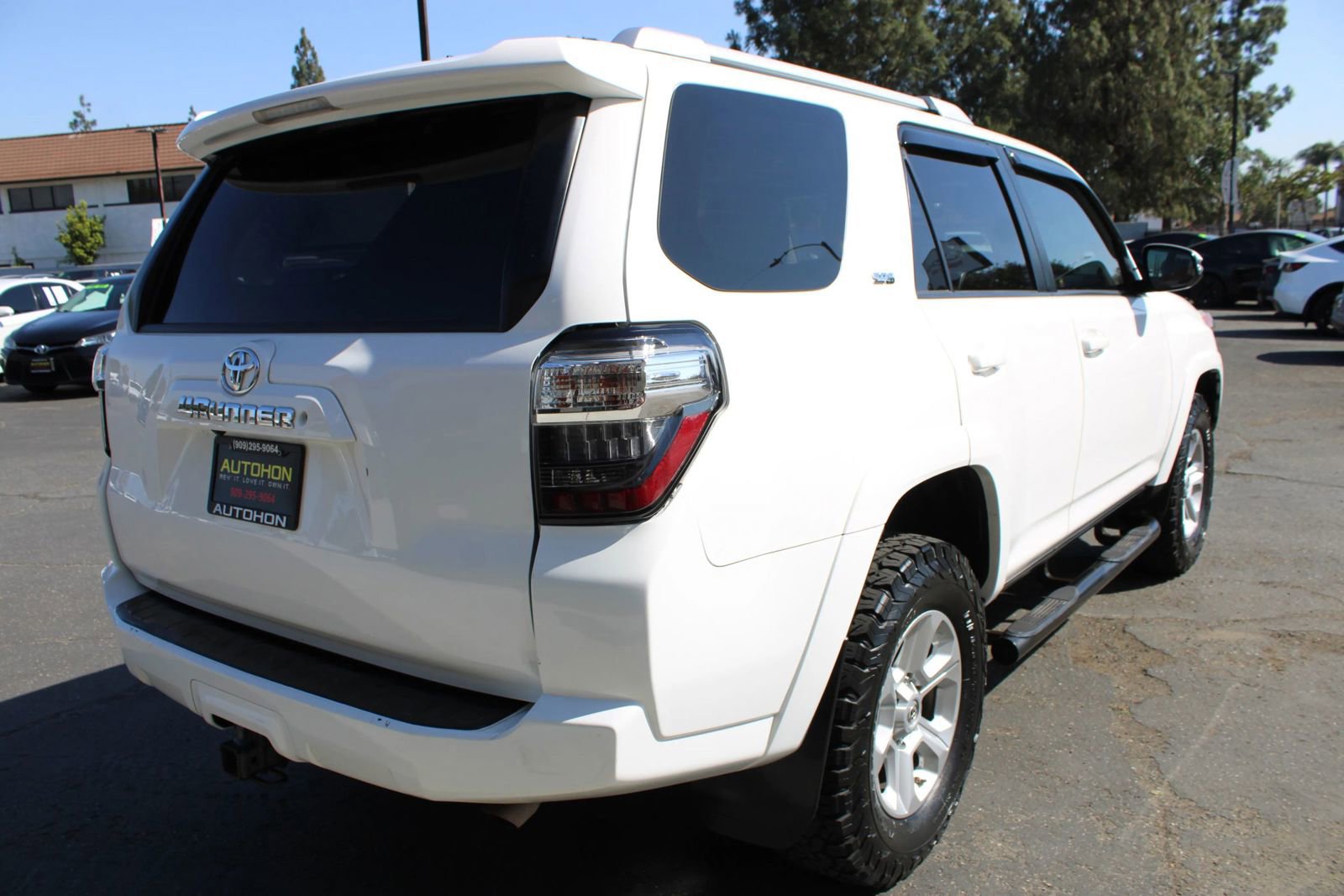 Used 2018 Toyota 4Runner SR5 Premium AWD/4WD image 5