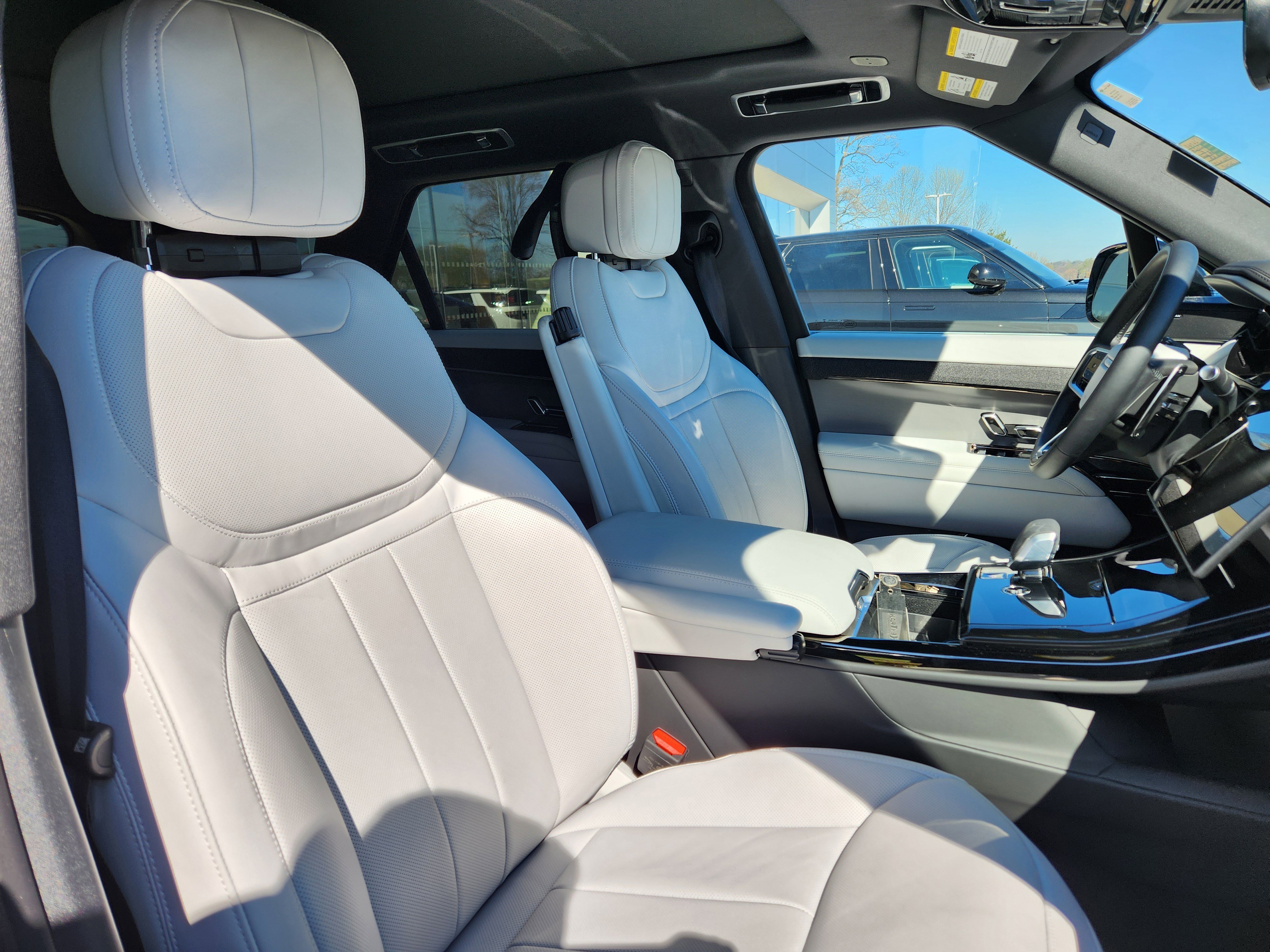 Certified 2026 Land Rover Range Rover Sport SE image 16