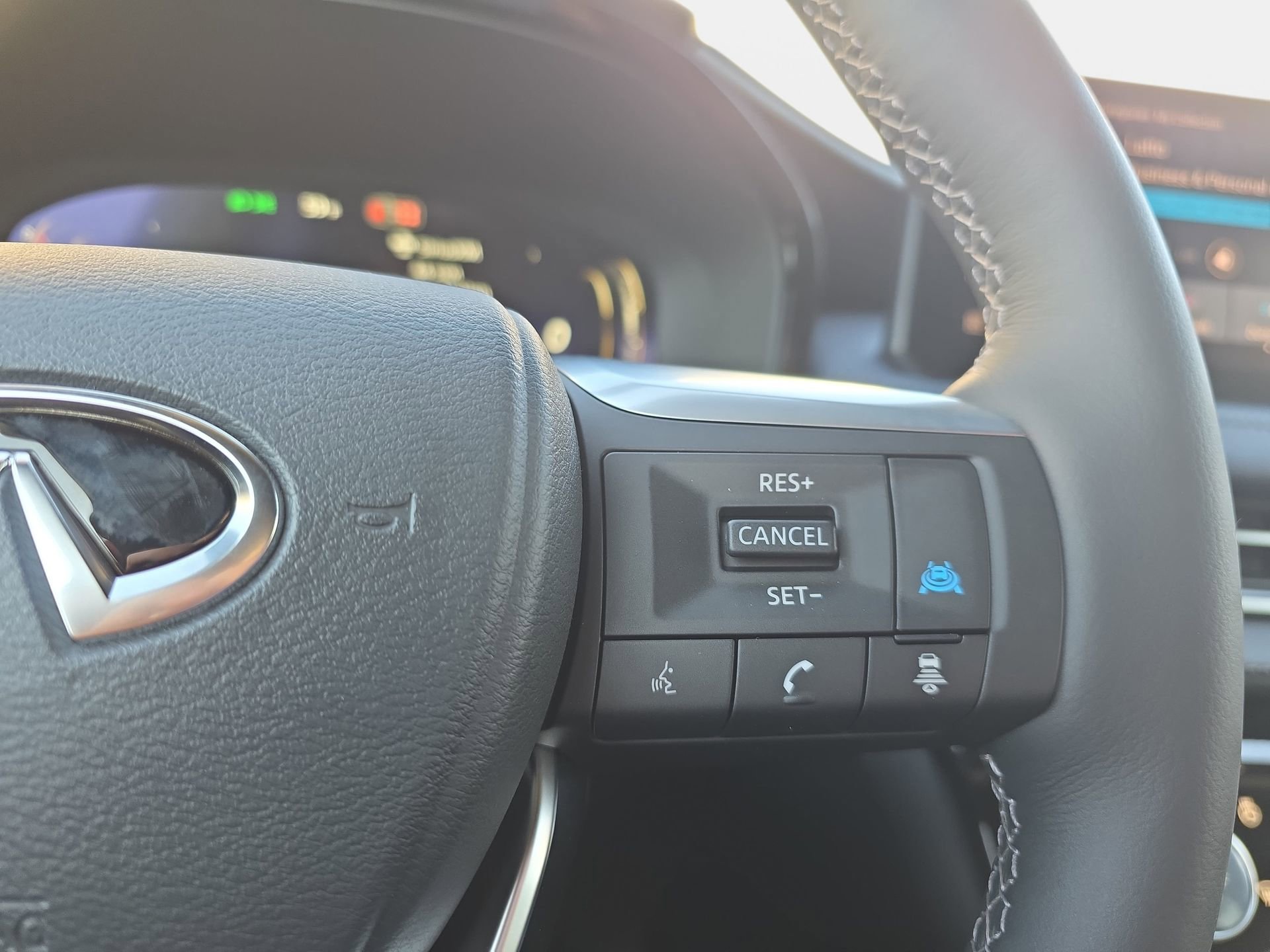 New 2026 INFINITI QX60 Sport w/ Dark Cargo Package image 18