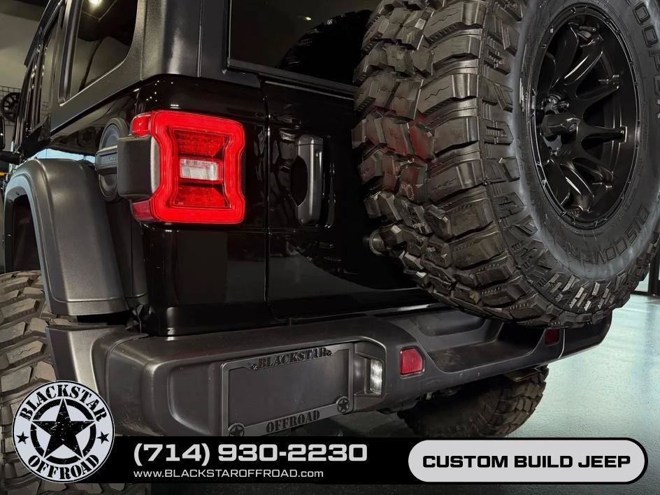 Used 2025 Jeep Wrangler Unlimited Rubicon AWD/4WD image 9