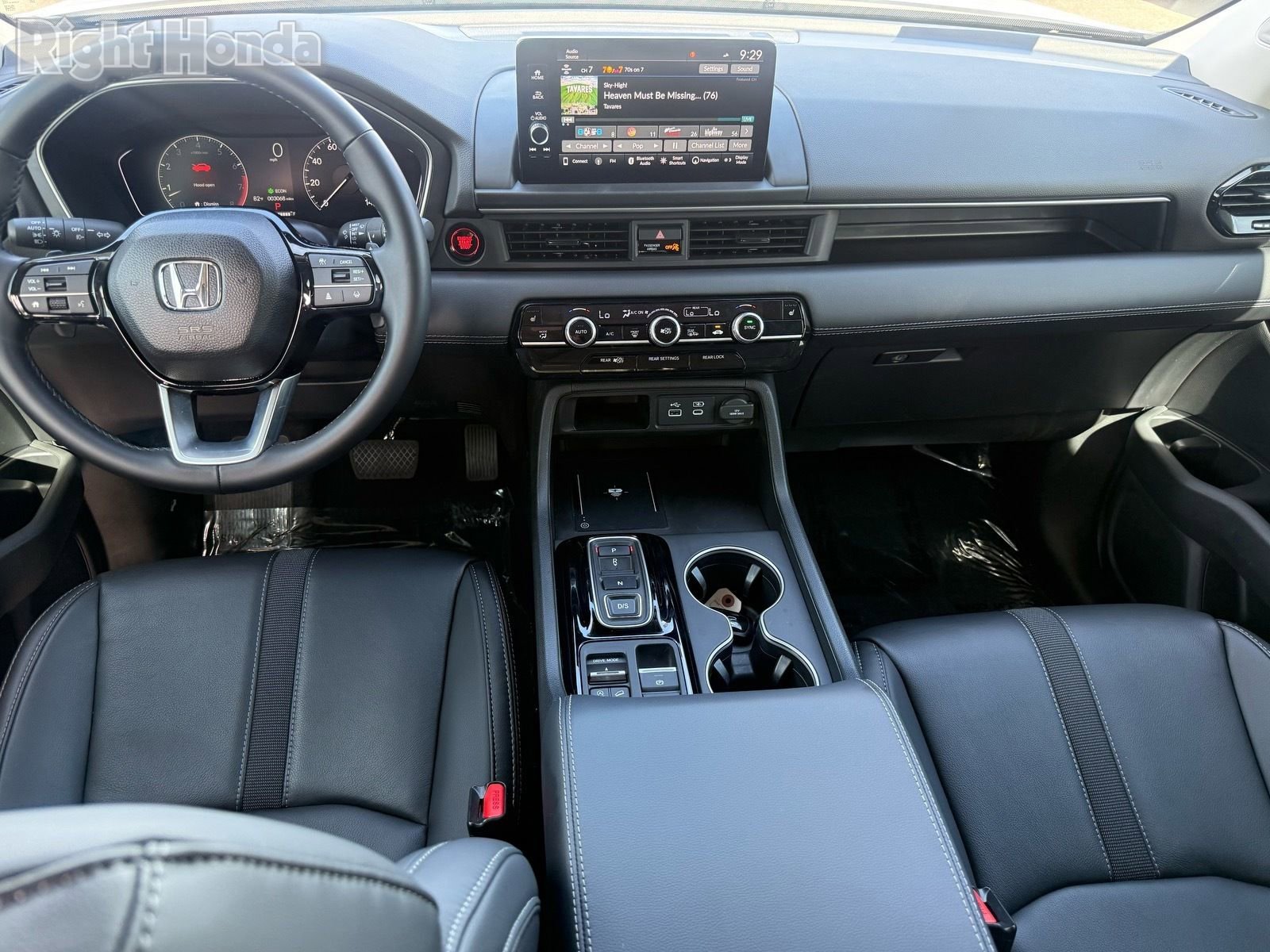 Certified 2025 Honda Pilot Touring image 29