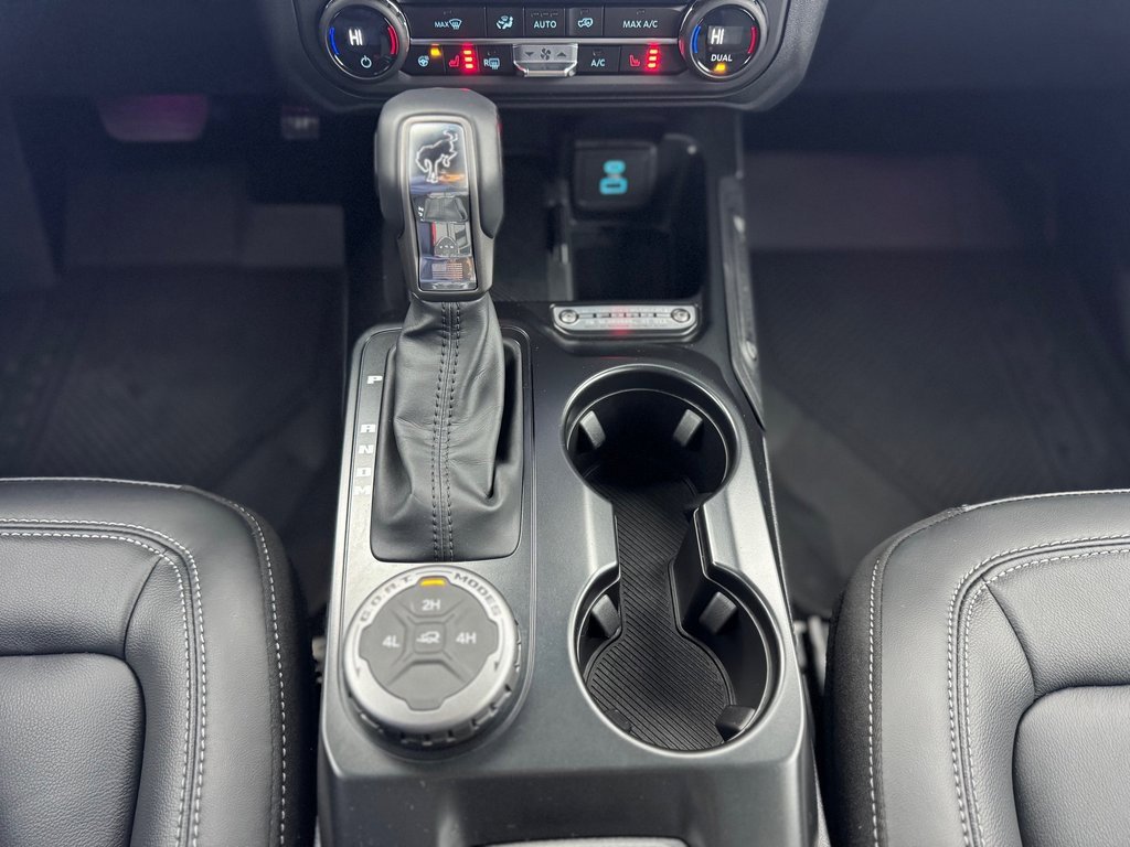 Used 2025 Ford Bronco Outer Banks image 19