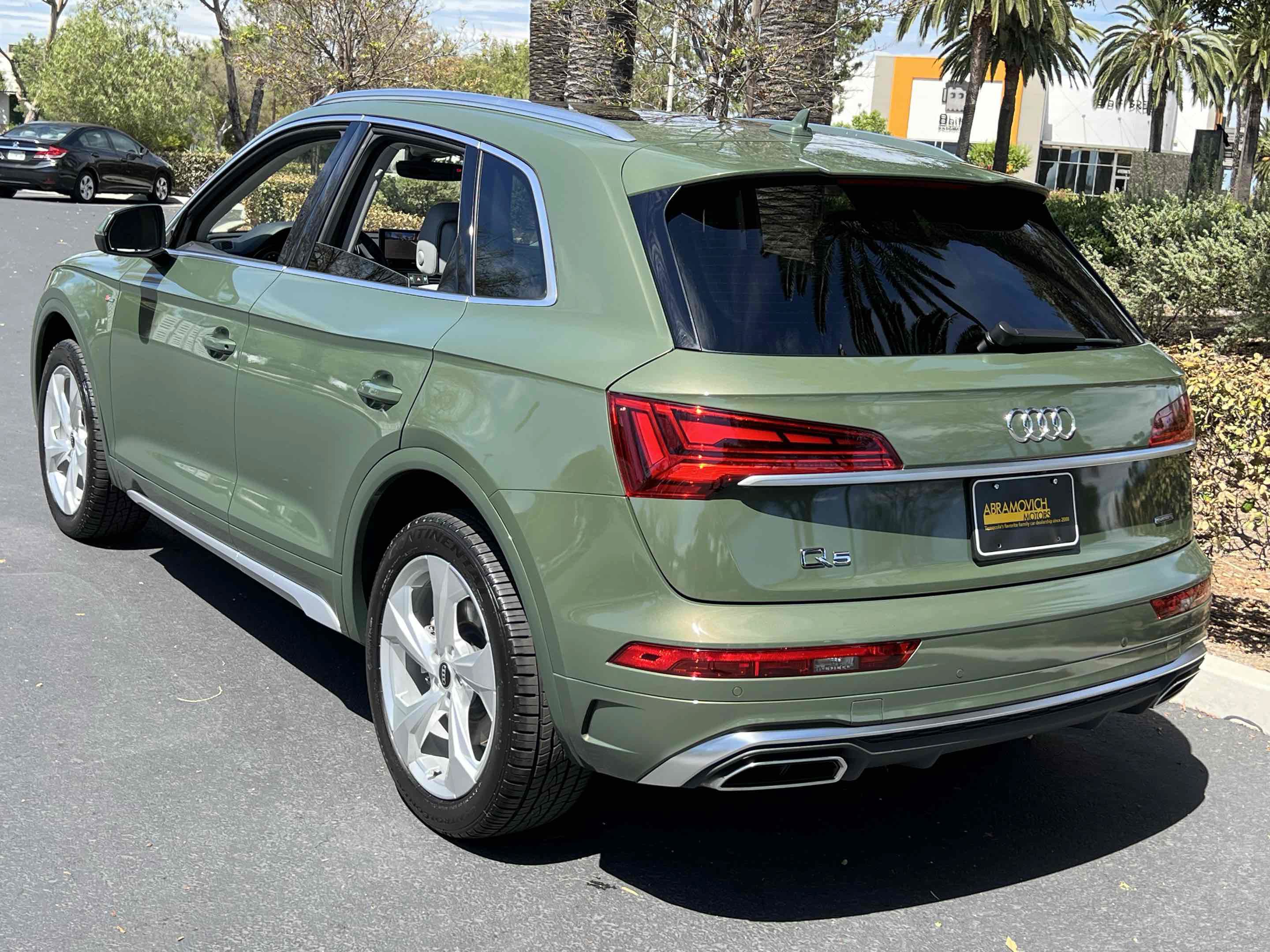 Used 2023 Audi Q5 2.0T Premium Plus AWD/4WD image 2