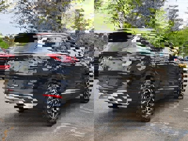 Used 2023 Kia Sportage LX image 3