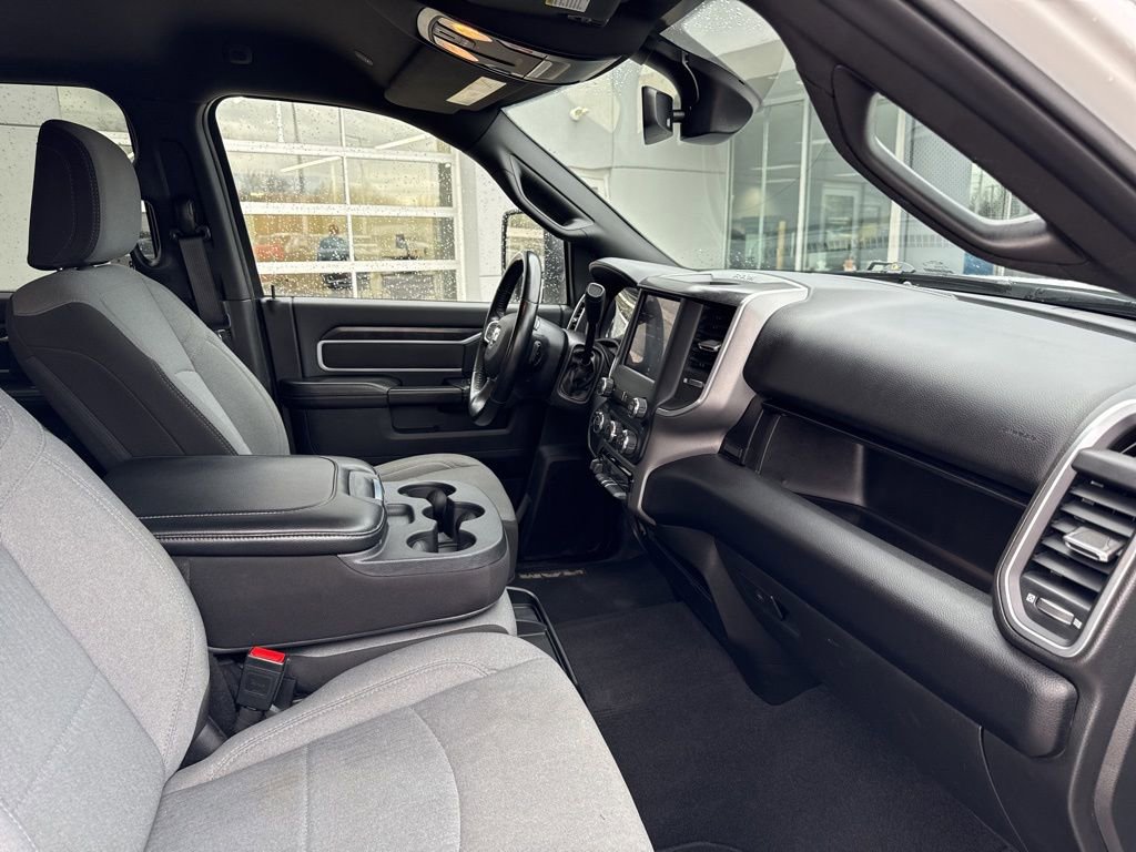 Used 2024 RAM 2500 Big Horn AWD/4WD image 39