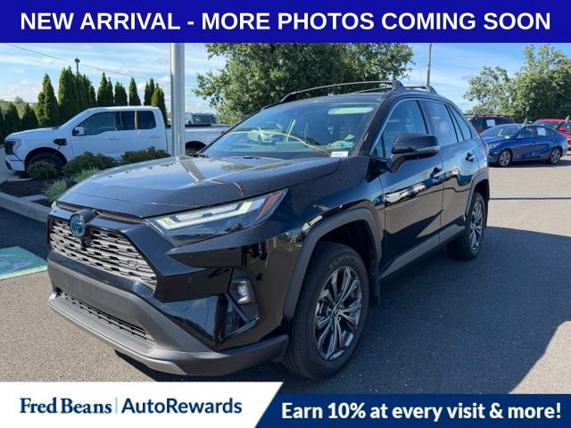 Used 2024 Toyota RAV4 Limited w/ Advanced Technology Package AWD/4WD image 3