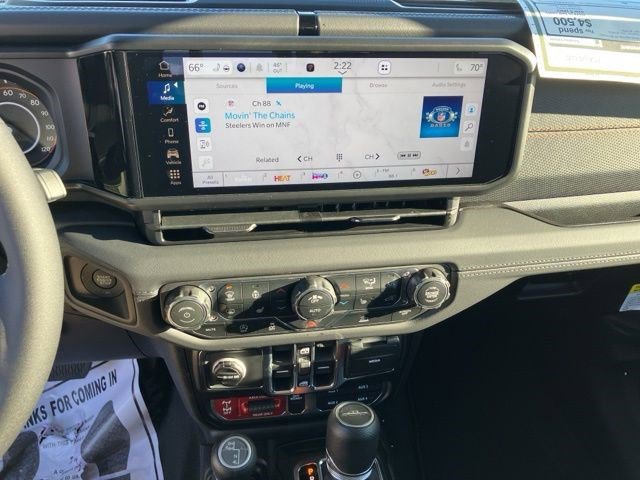 New 2026 Jeep Gladiator Mojave image 13