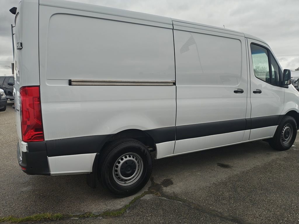 Used 2022 Mercedes-Benz Sprinter 1500 image 13