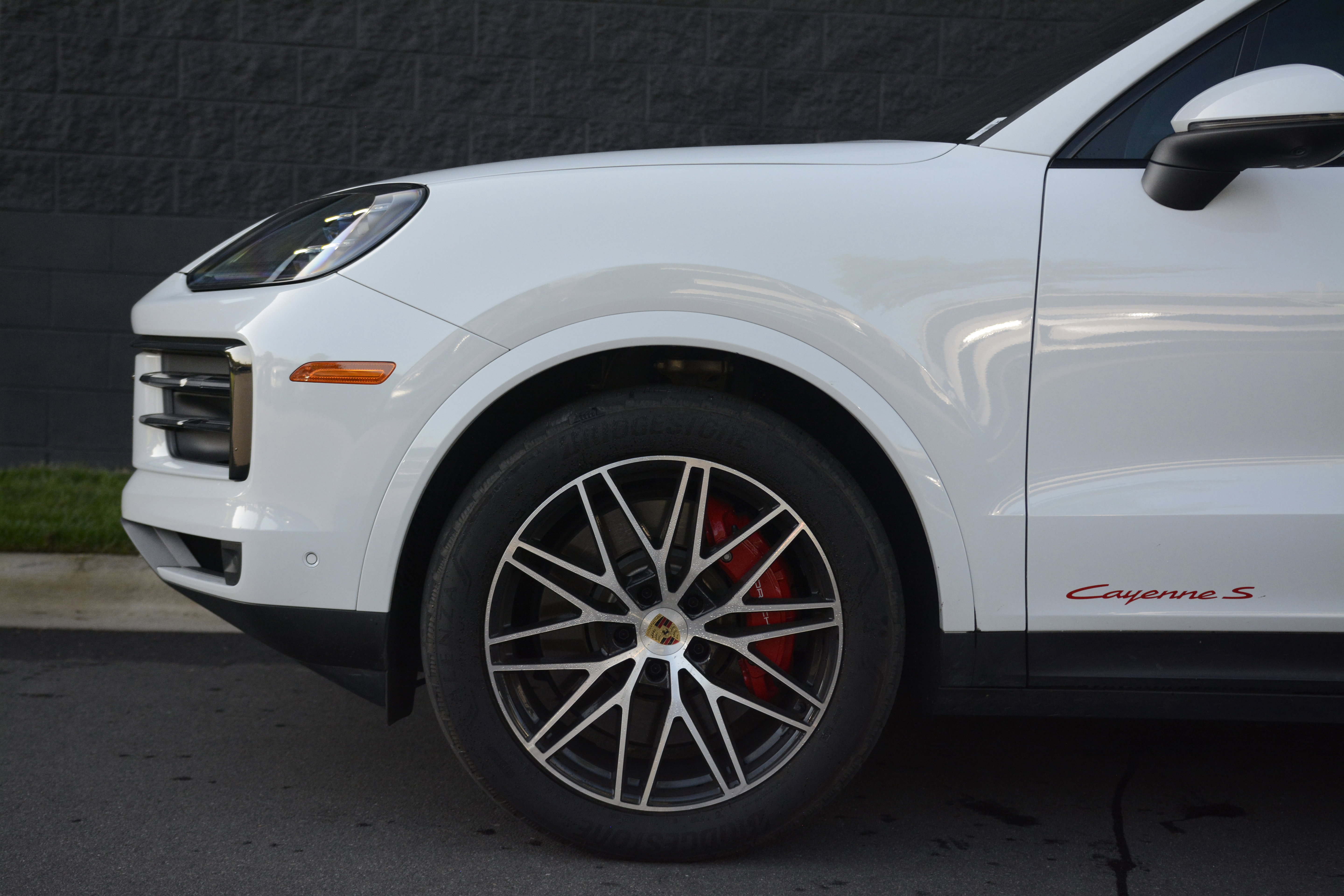 Certified 2024 Porsche Cayenne S AWD/4WD image 40